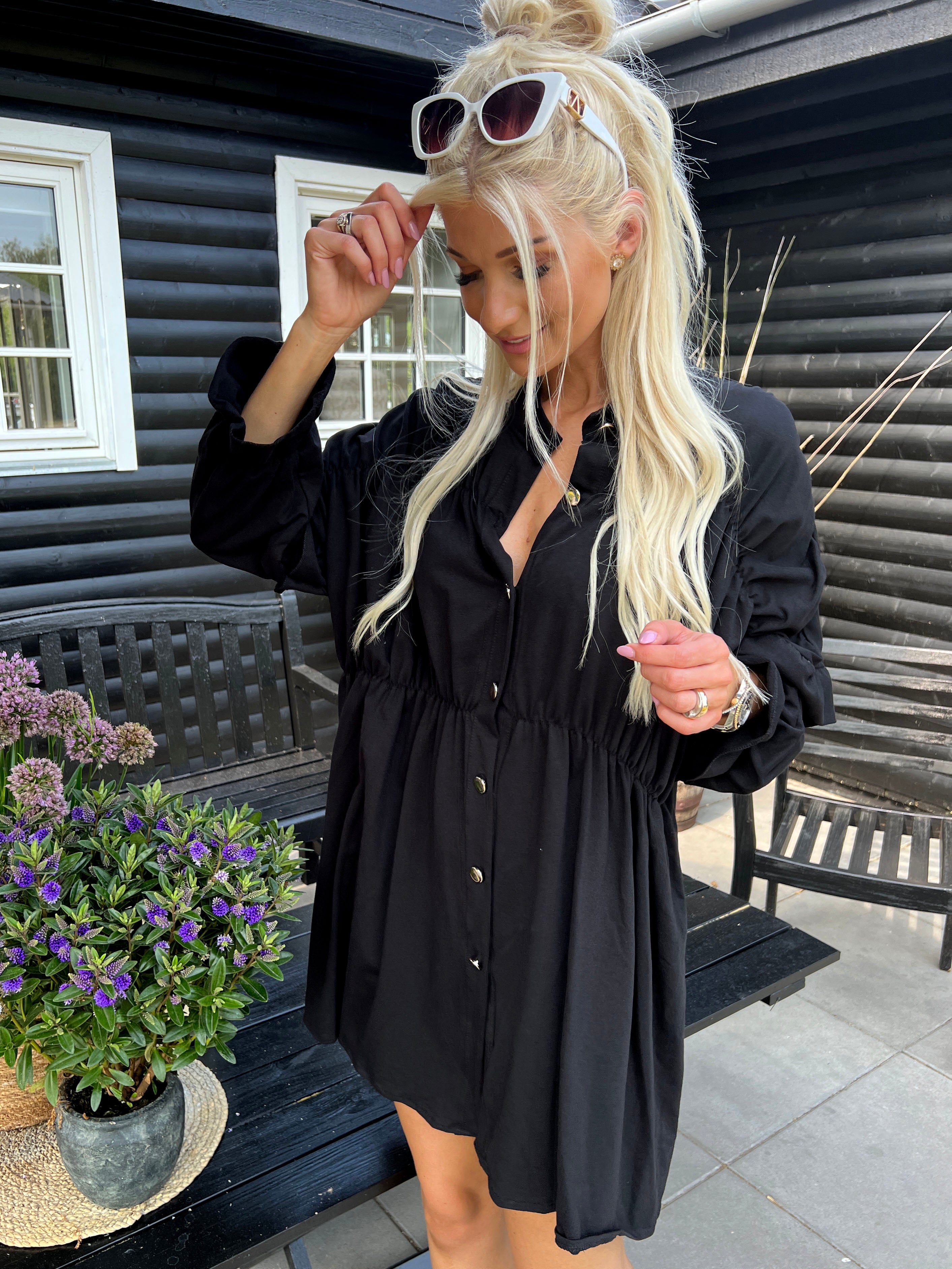 Monica Jersey - Sød joggingkjole med flæser